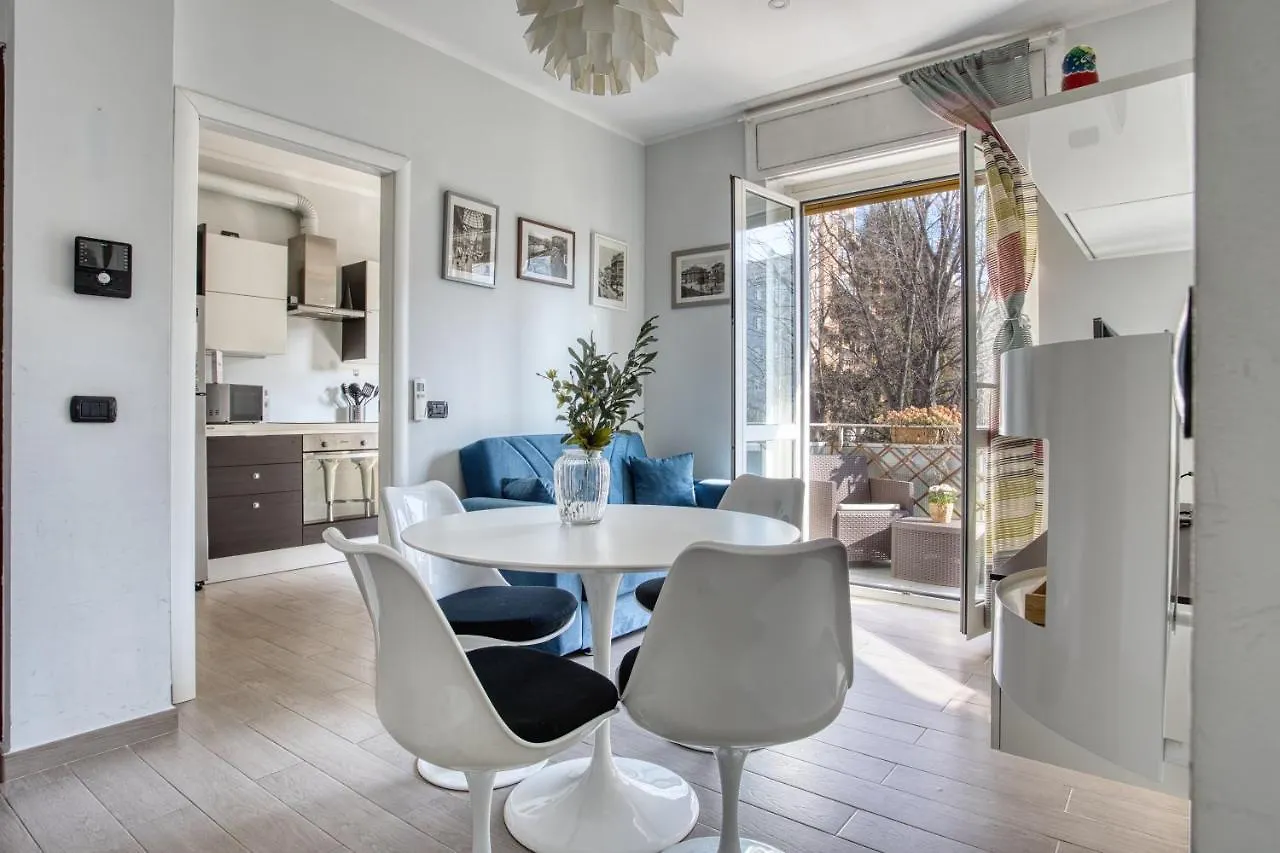 Kontakte von Joivy Delightful Flat With Balcony